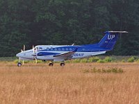 Wheels Up - N864UP- 2016 Beechcraft Corp B300 Super King Air -  Saratoga County (5B2), NY - 08/24/18